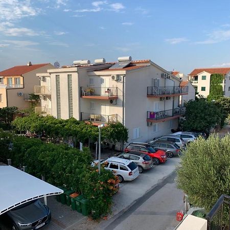 Apartmani Dzapo Срима Екстериор снимка